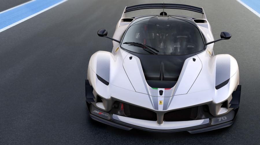  Ferrari FXX-K Evo 2018 года  (фото 2 из 23)